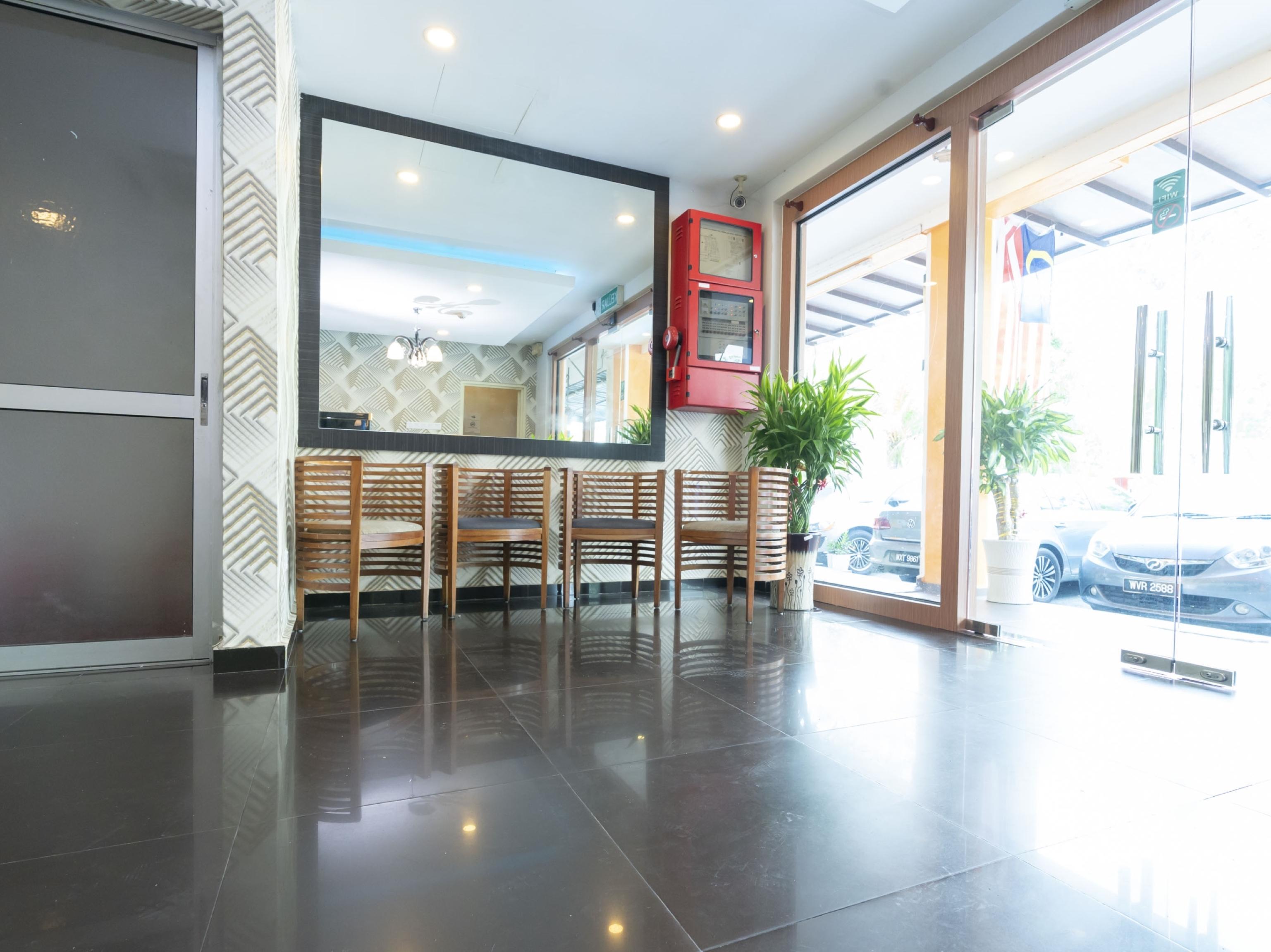 Oyo 503 Hotel Aromas Jb Johor Bahru Exterior foto