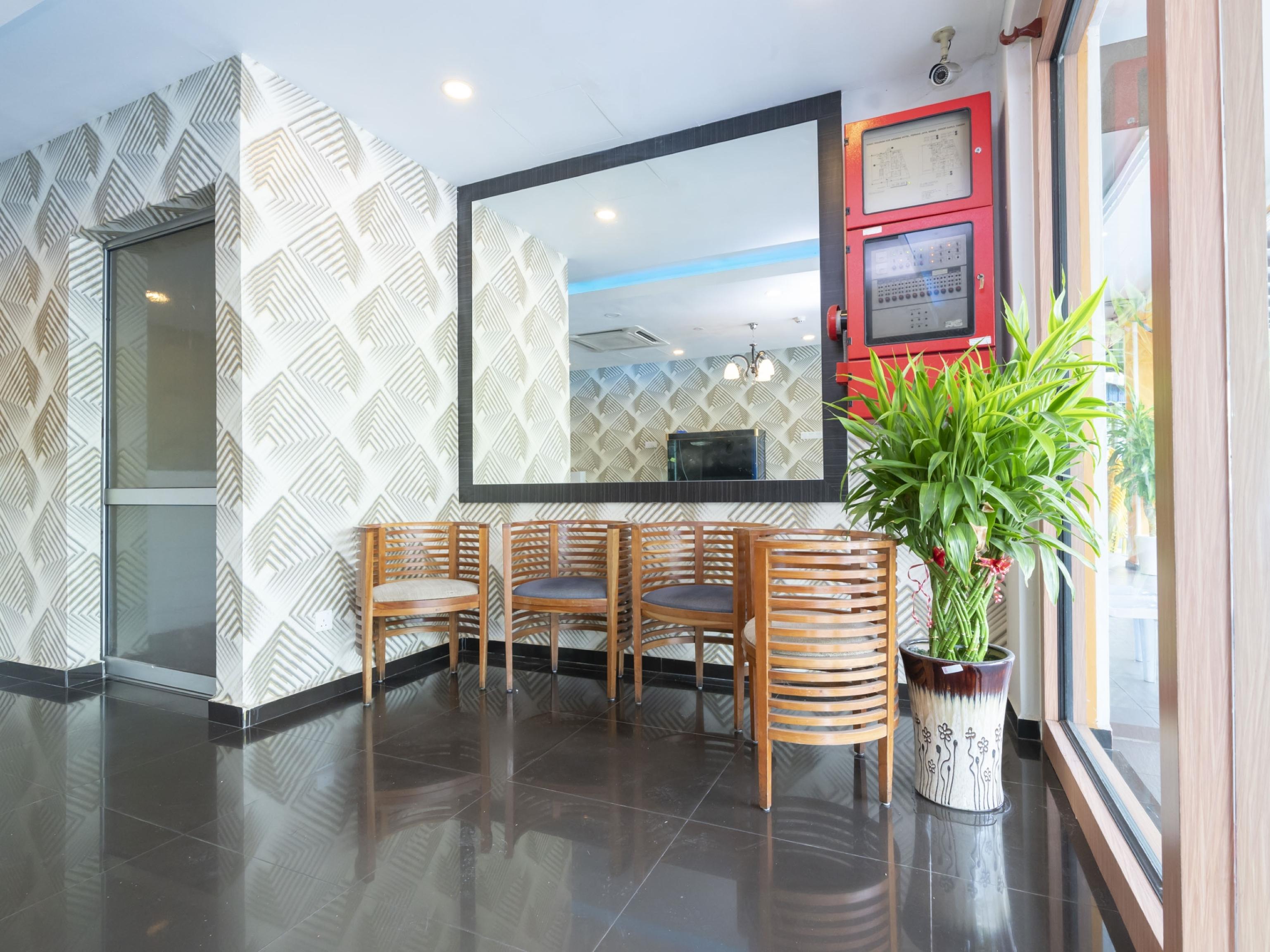 Oyo 503 Hotel Aromas Jb Johor Bahru Exterior foto